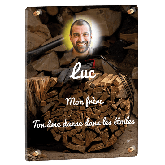 Plaque funéraire - Bûches de bois et hache